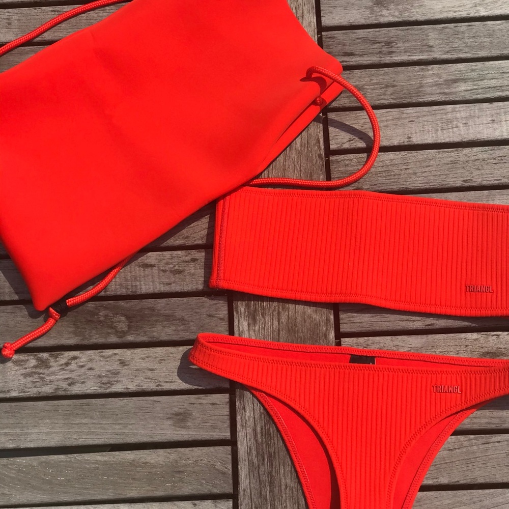 Triangl Twinnie Razz Bikini Set✨ SOLD